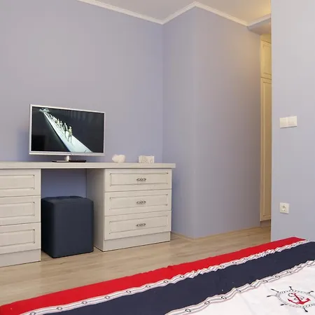 Apartcomplex Esteban Nesebar