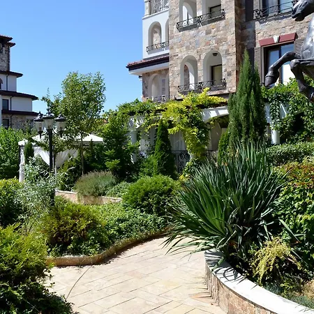Apartcomplex Esteban *
