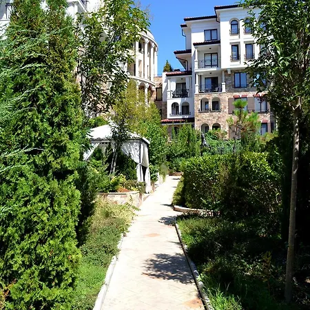 Apartcomplex Esteban شقة فندقية