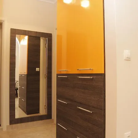 Apartcomplex Esteban شقة فندقية نيسيبار