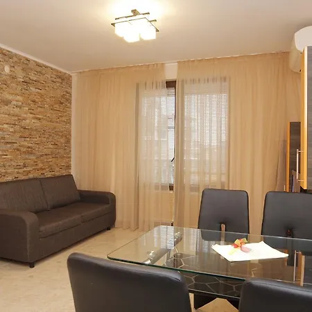 شقة فندقية Apartcomplex Esteban