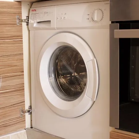 Apartcomplex Esteban نيسيبار