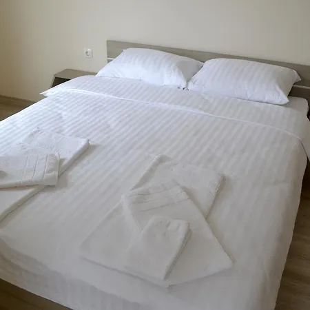 شقة فندقية Apartcomplex Esteban *